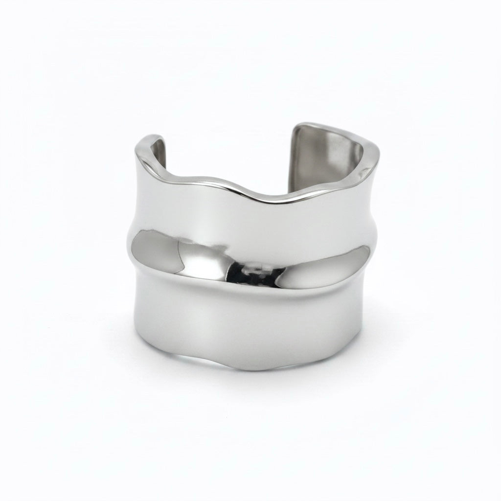 RIPPLING HALO BANGLE