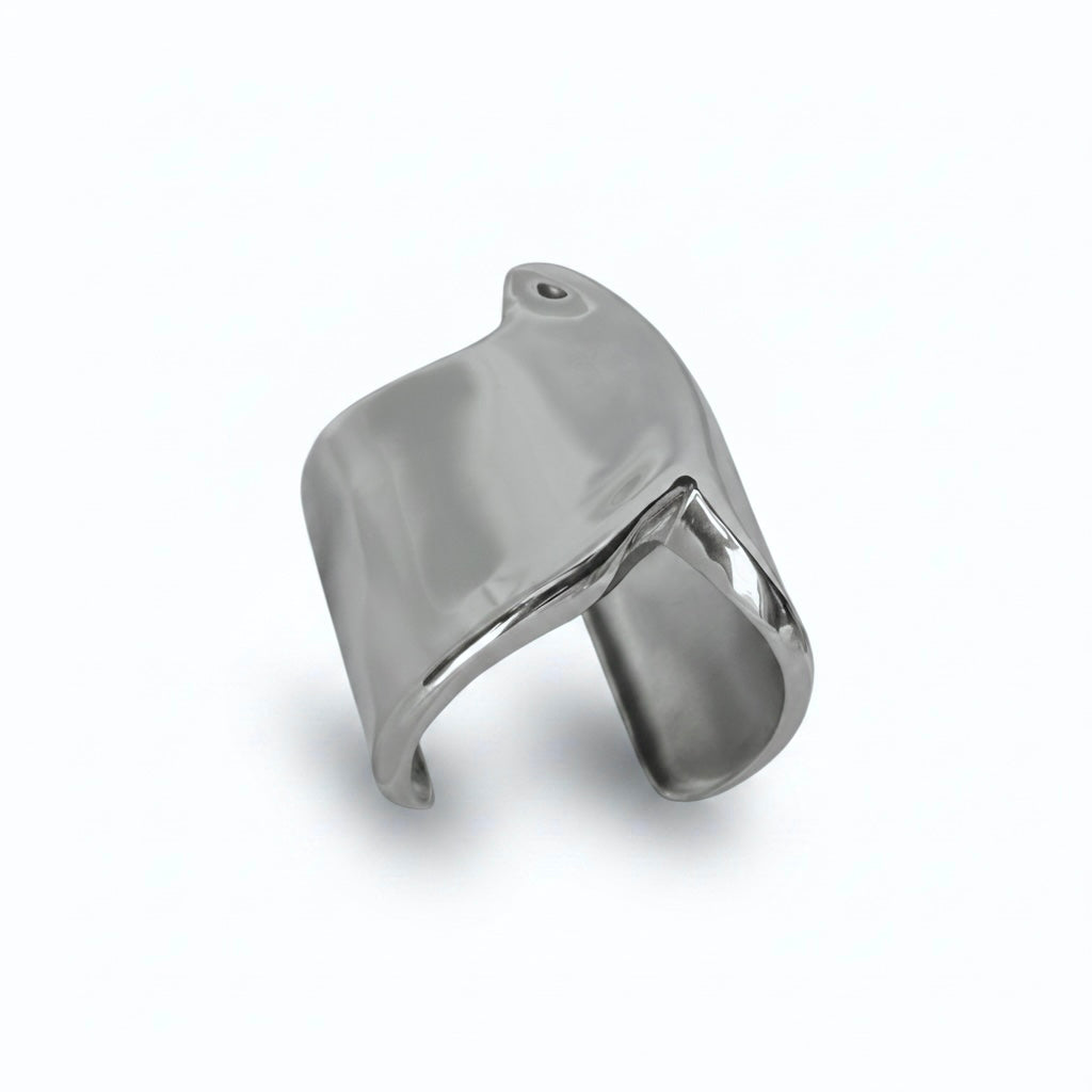 LIQUID HALO BANGLE